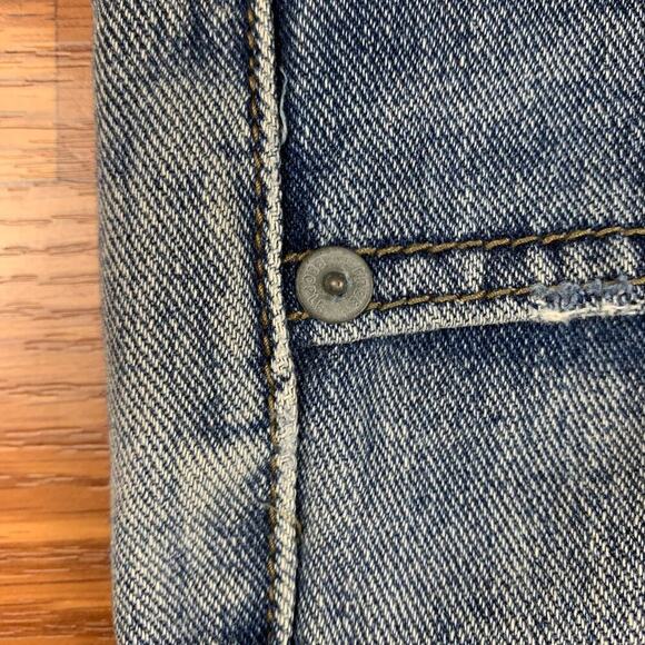 FP Free People Button Fly Raw Hem Cut Off Jean Shorts Sz Waist 27 - Picture 7 of 7